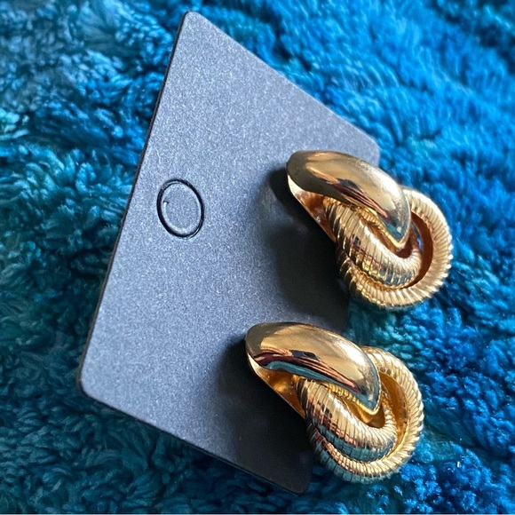 ⚜️3 for $30⚜️ Gold Tone Geometric Textured Dangle Earrings (Art Deco, Drop) - Picture 6 of 11